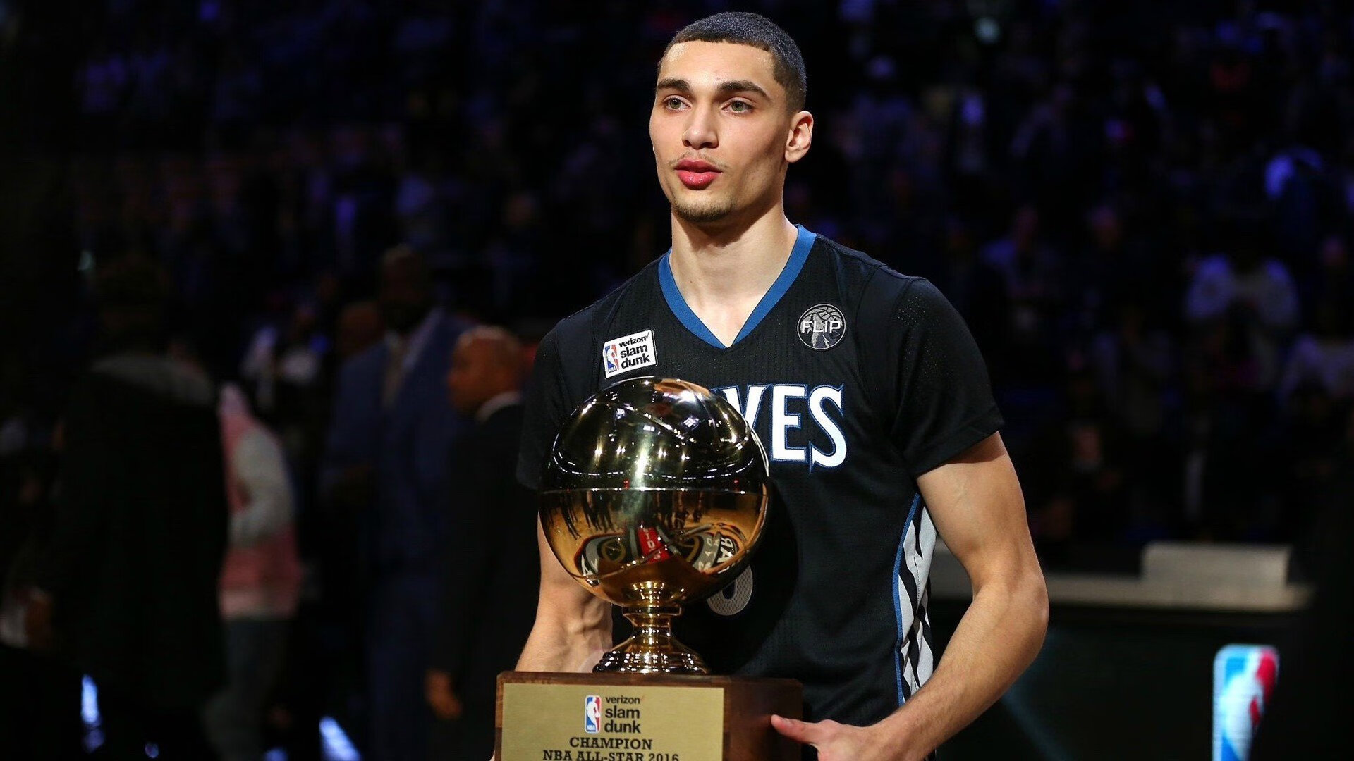 米兰体育登陆-《FIFA》虚拟世界杯，线上线下一体化盛会火爆开幕！，fifa足球世界 虚拟摇杆怎么操作